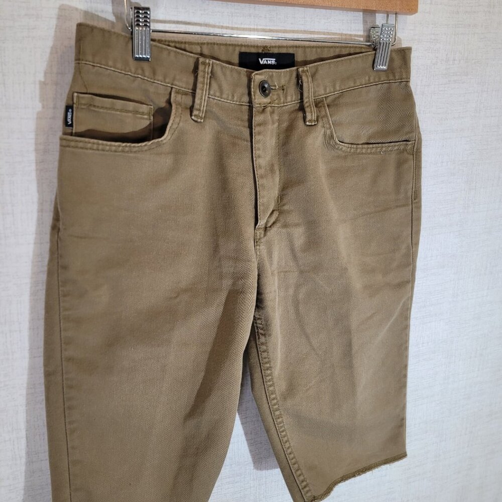 Vans Cut Off Shorts Mens 29 30x11 Khaki Flat Front Chino Skater Punk - Picture 3 of 9